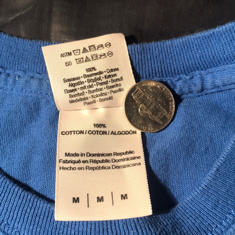 tshirt - Picture 3 of 3